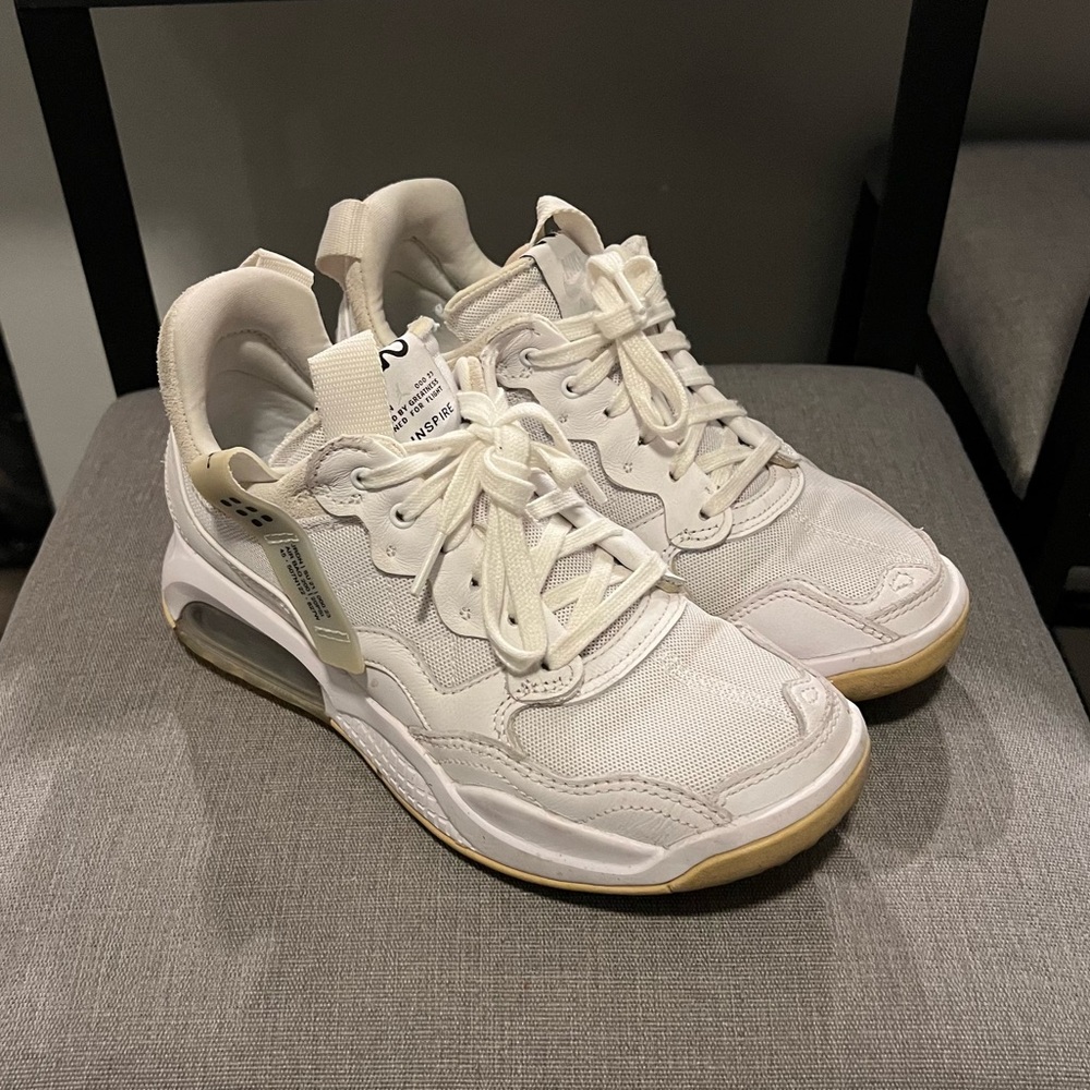 Air Jordan MA2